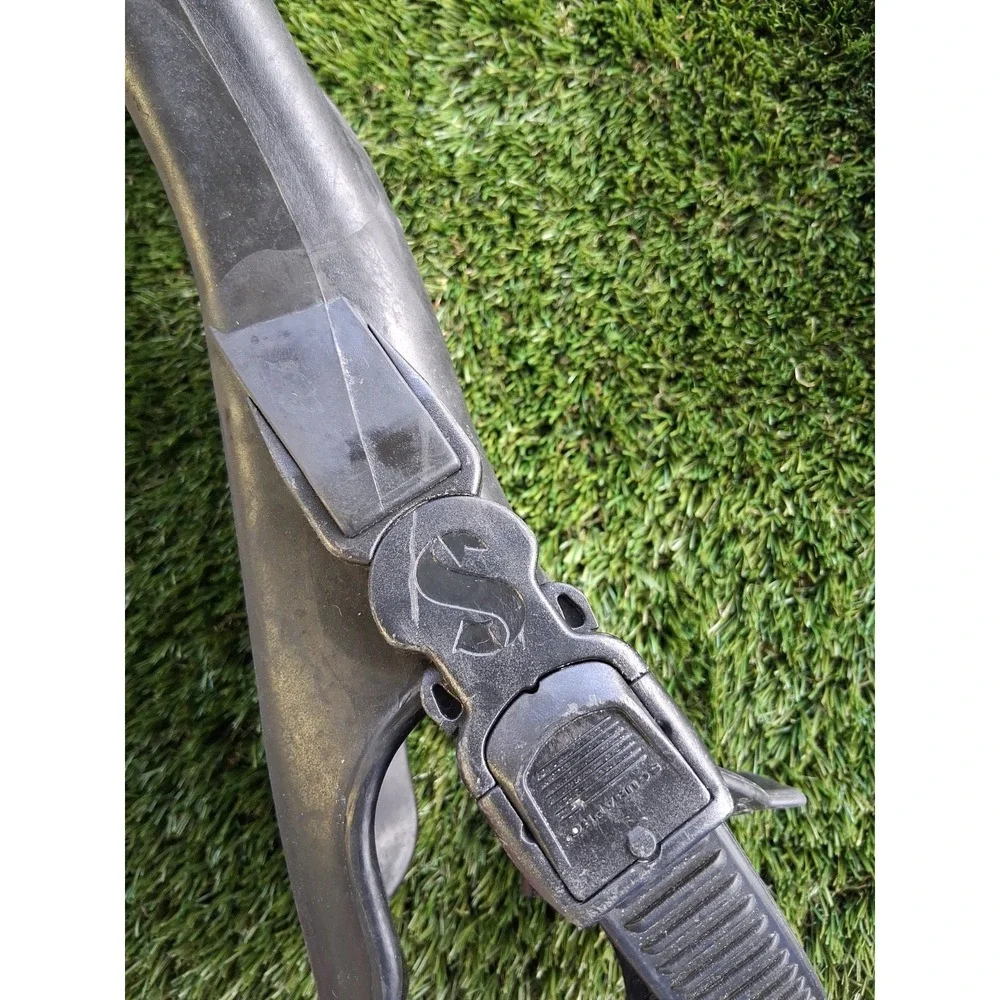 Scubapro Twin Jet Max Split Fins Medium Open Heel Black Dive Fins Made in U.S.A